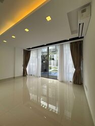 Milford Villas (D13), Terrace #631094801